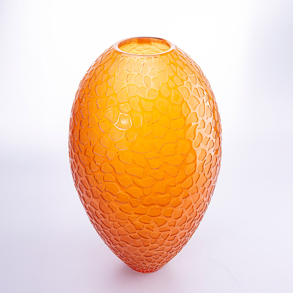 Crystal glass vase for living room floral arrangements; crystal glass art vase; home décor; table centrepiece; ‘Petal Rain’