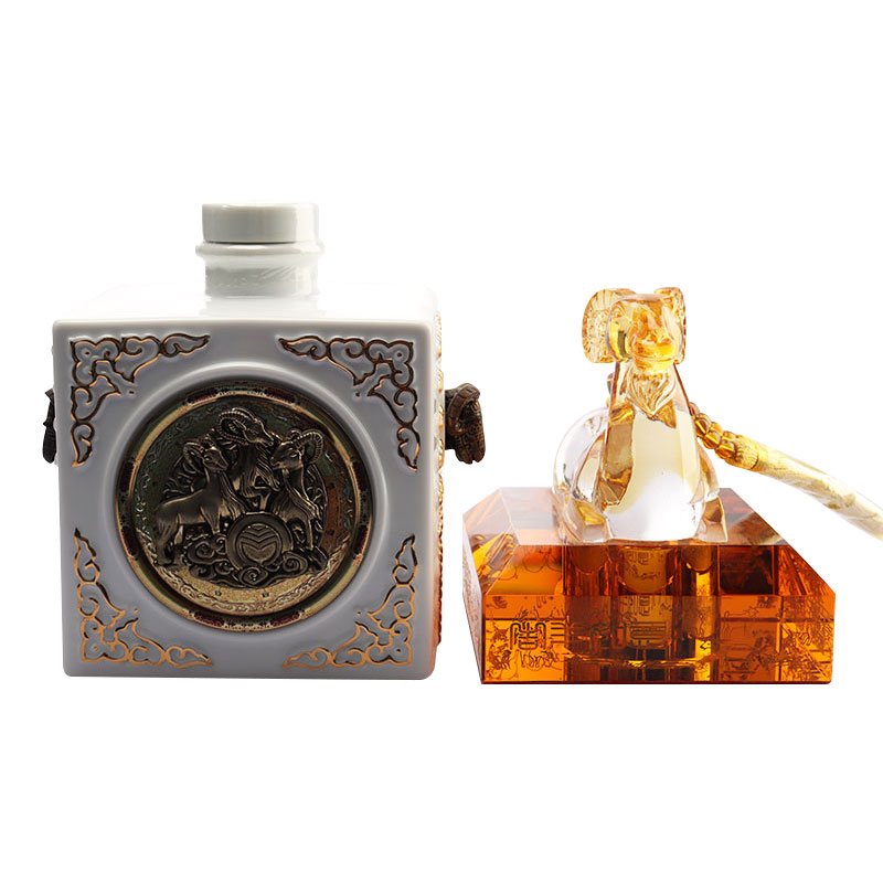 Amber Sheep Shape Crystal Glass Wine Set