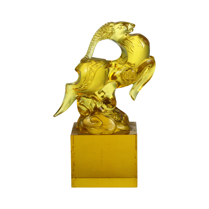 Gold transparent sheep-shaped glass crystal seal