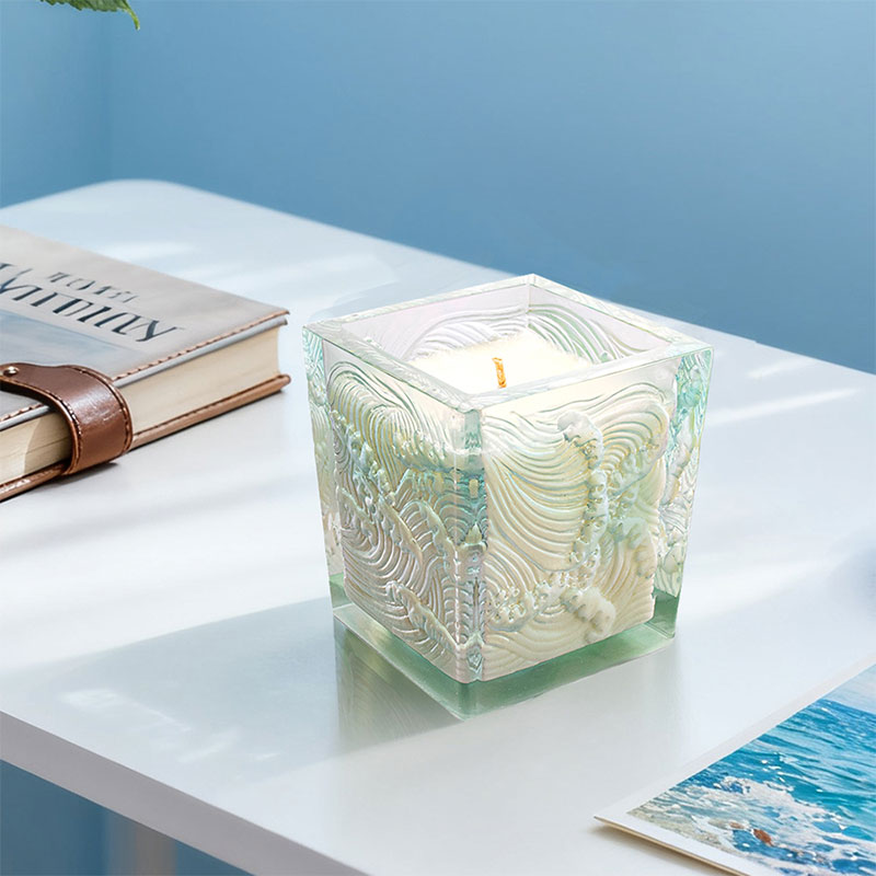 Gentleman-style square candle holder