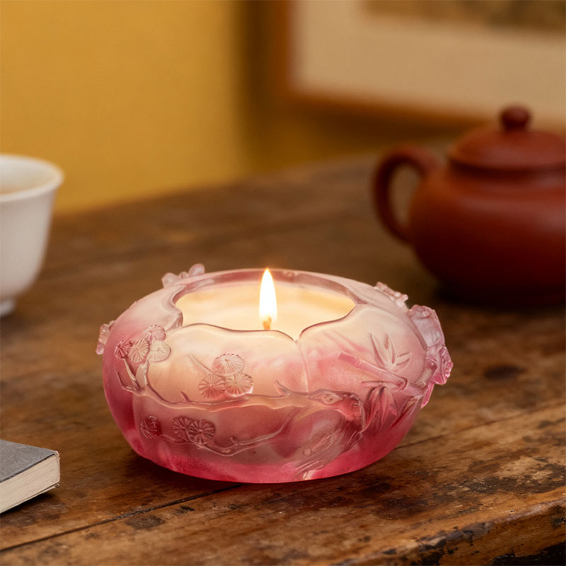 Plum-blossom-shaped candle holder