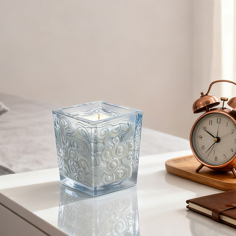 Gentleman-style square candle holder