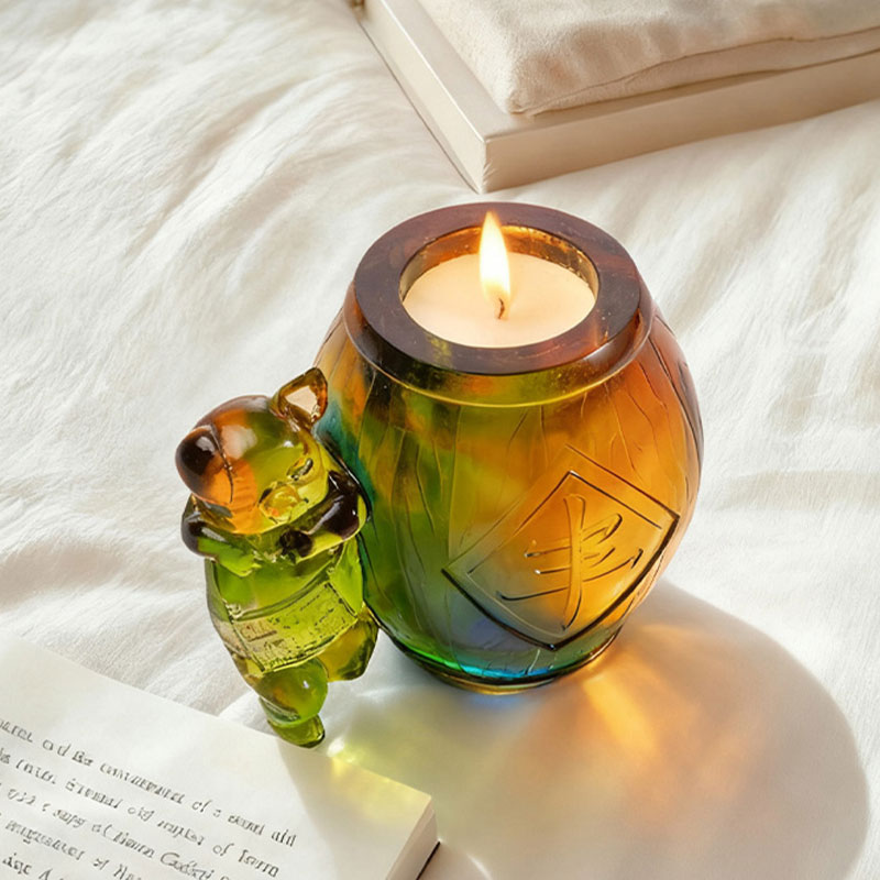 Adorable Piglet – Handcrafted Gradient Glass Candle Holder Set