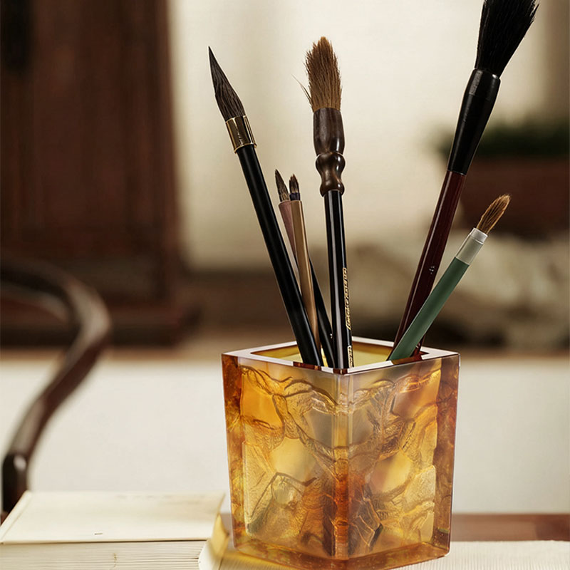 Gentleman-style square candle holder