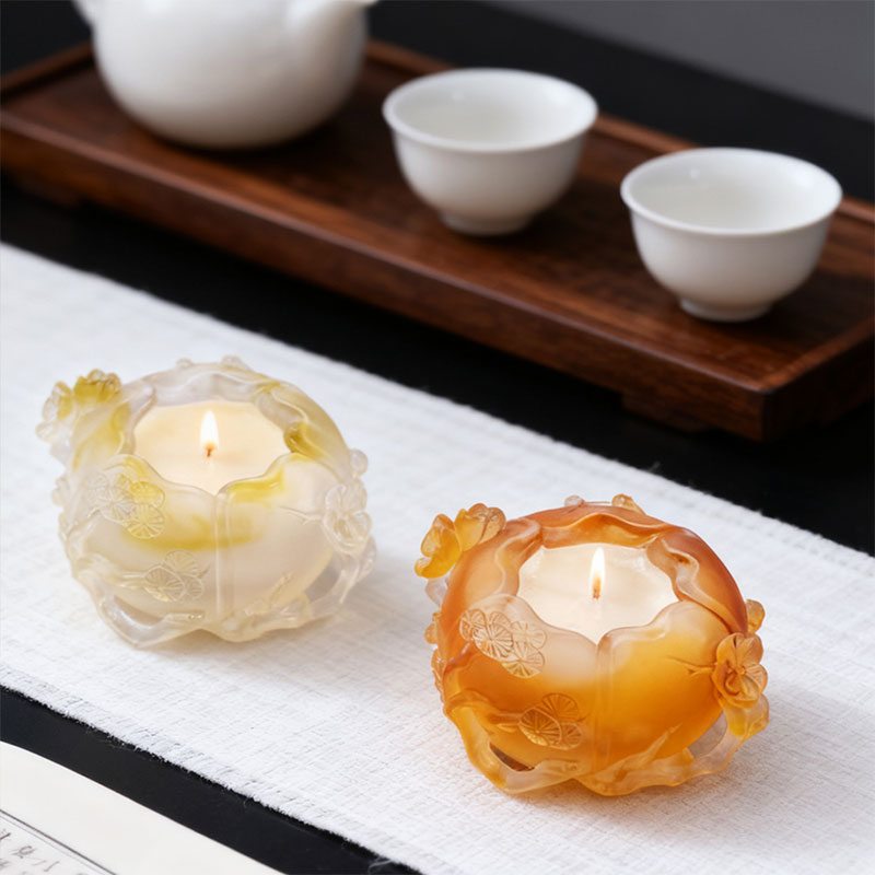 Plum-blossom-shaped candle holder