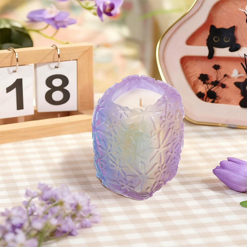 Radiant Blossoms – Iridescent Floral Glass Candle Holder