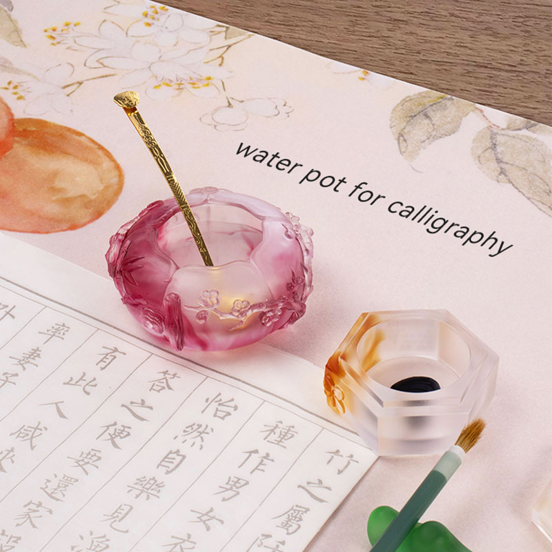 Plum-blossom-shaped candle holder
