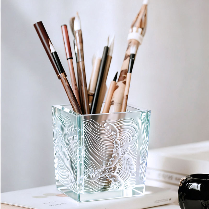 Gentleman-style square candle holder