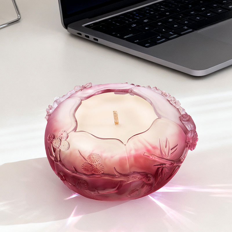 Plum-blossom-shaped candle holder