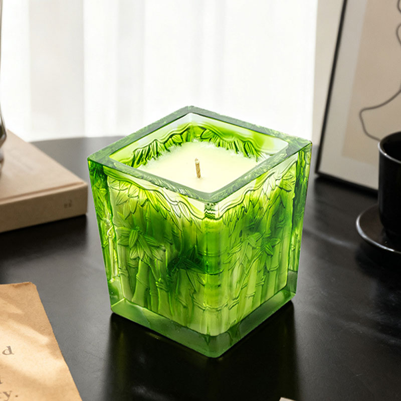 Gentleman-style square candle holder