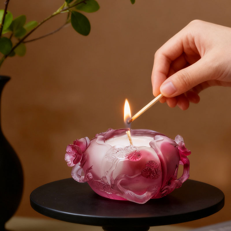 Plum-blossom-shaped candle holder