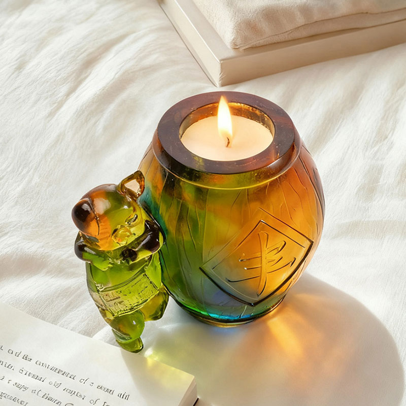 Adorable Piglet – Handcrafted Gradient Glass Candle Holder Set